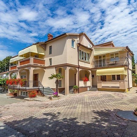 Apartments Nevija Medulin Zewnętrze zdjęcie