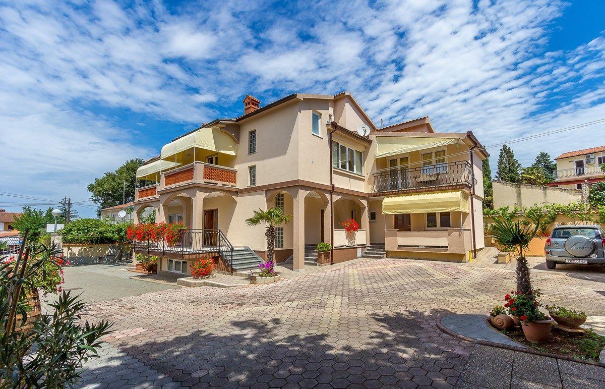 Apartments Nevija Medulin Zewnętrze zdjęcie