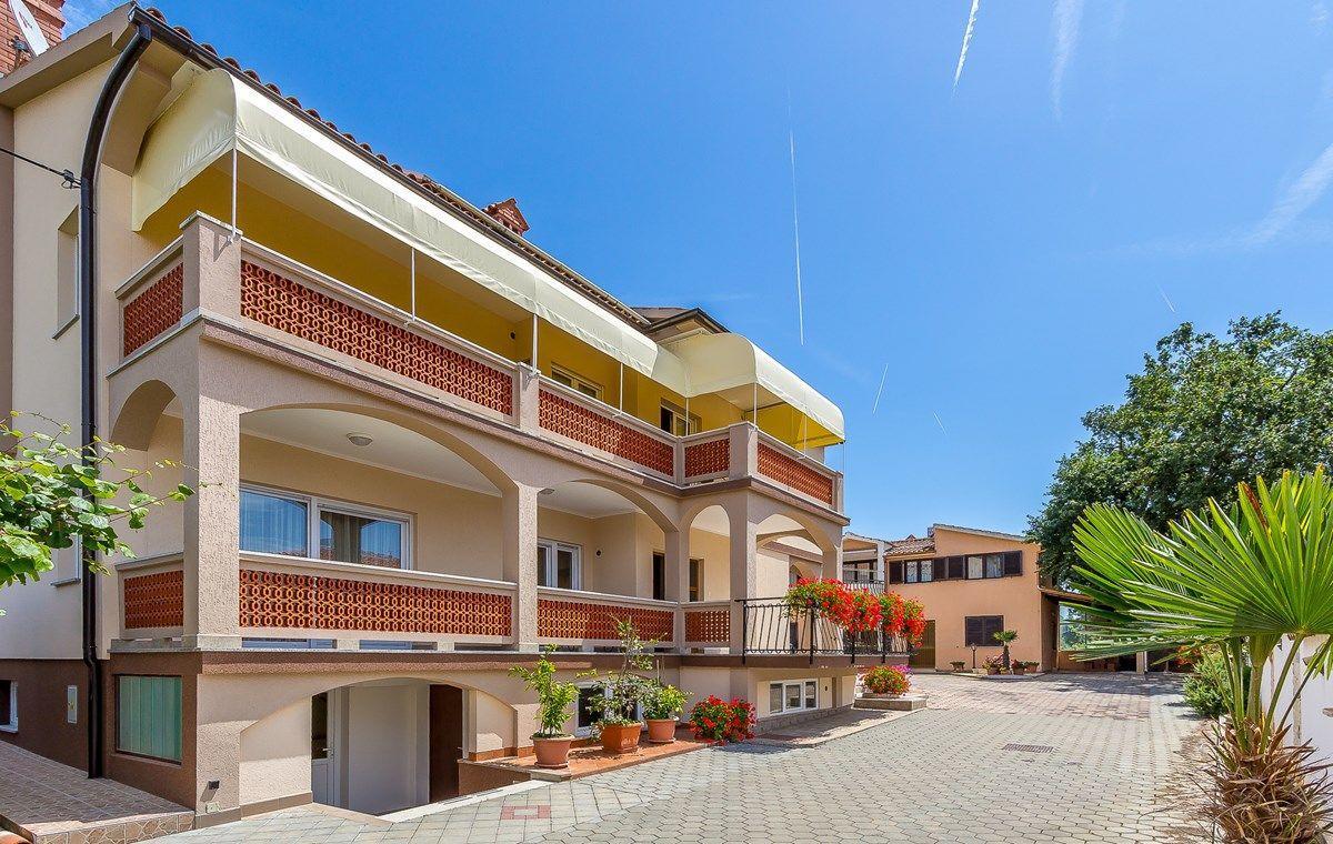 Apartments Nevija Medulin Zewnętrze zdjęcie